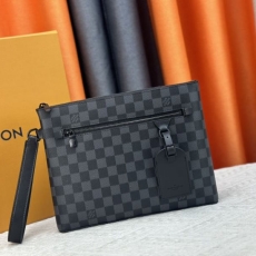 Louis Vuitton Clutch Bags